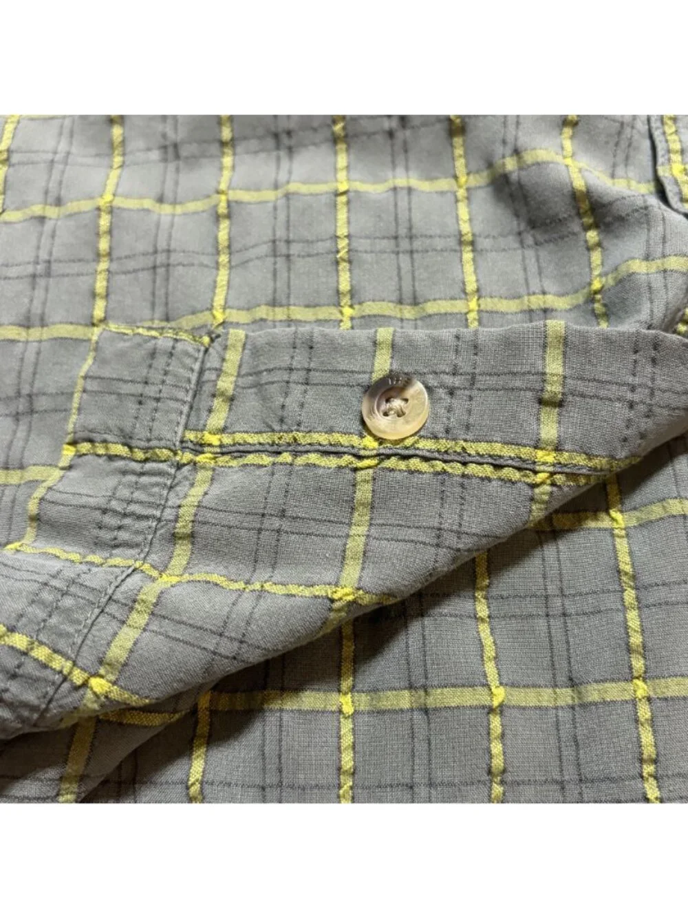 The North Face Mens XL Plaid Button Up Shirt Short Sleeve Khaki Yellow Checkered
